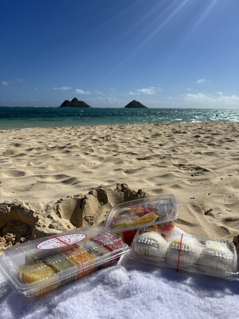 Mokulua Islands and Snacks