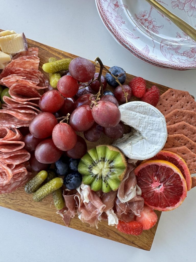 How to Create a Stunning Cheese and Charcuterie Board for Your Next Event
